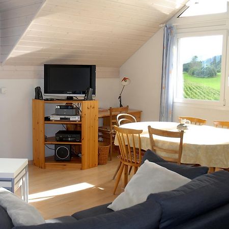 Appartment Aux Lilas Les Geneveys-sur-Coffrane Dış mekan fotoğraf