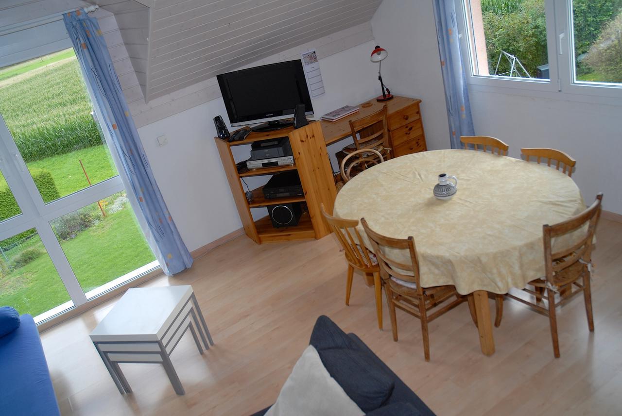 Appartment Aux Lilas Les Geneveys-sur-Coffrane Dış mekan fotoğraf