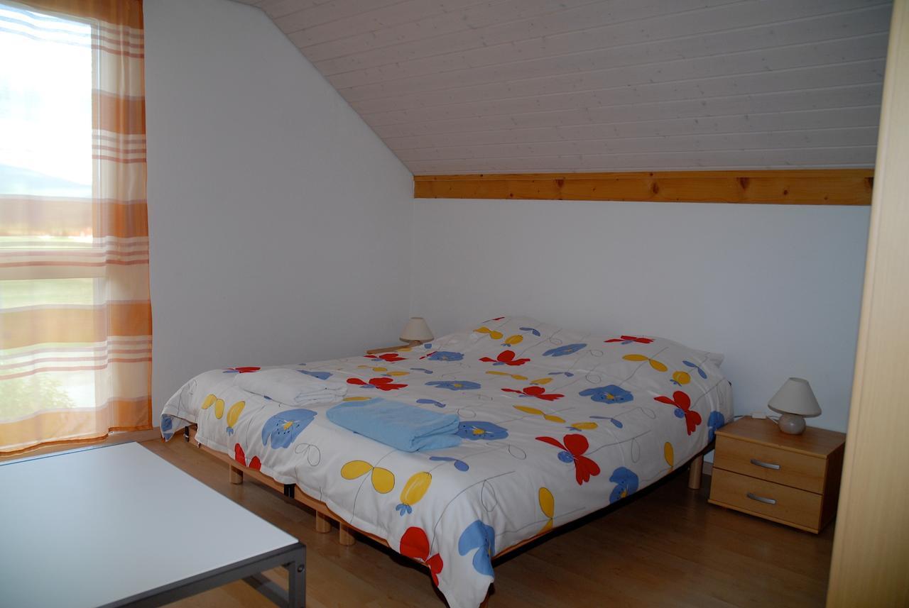 Appartment Aux Lilas Les Geneveys-sur-Coffrane Dış mekan fotoğraf