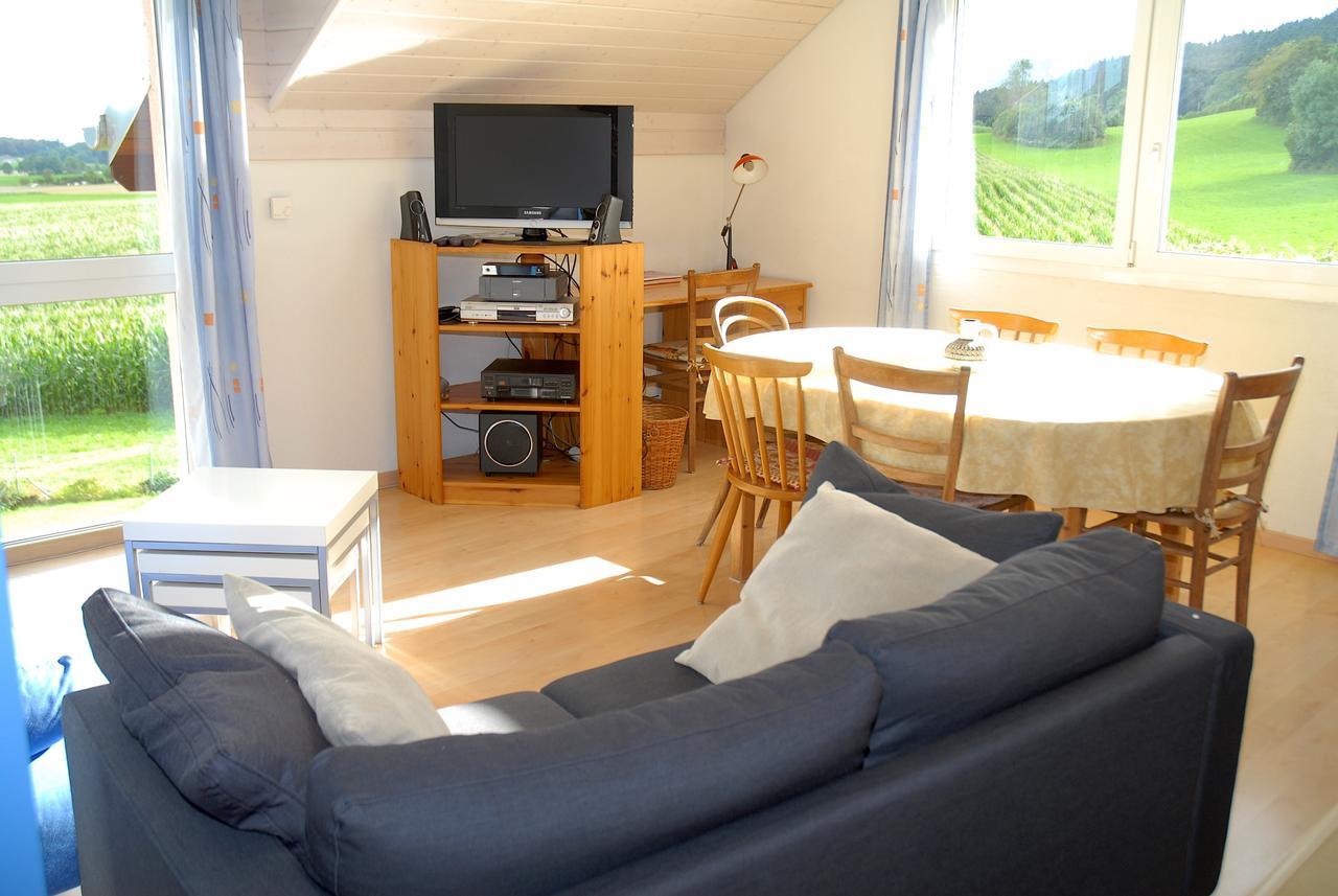 Appartment Aux Lilas Les Geneveys-sur-Coffrane Dış mekan fotoğraf
